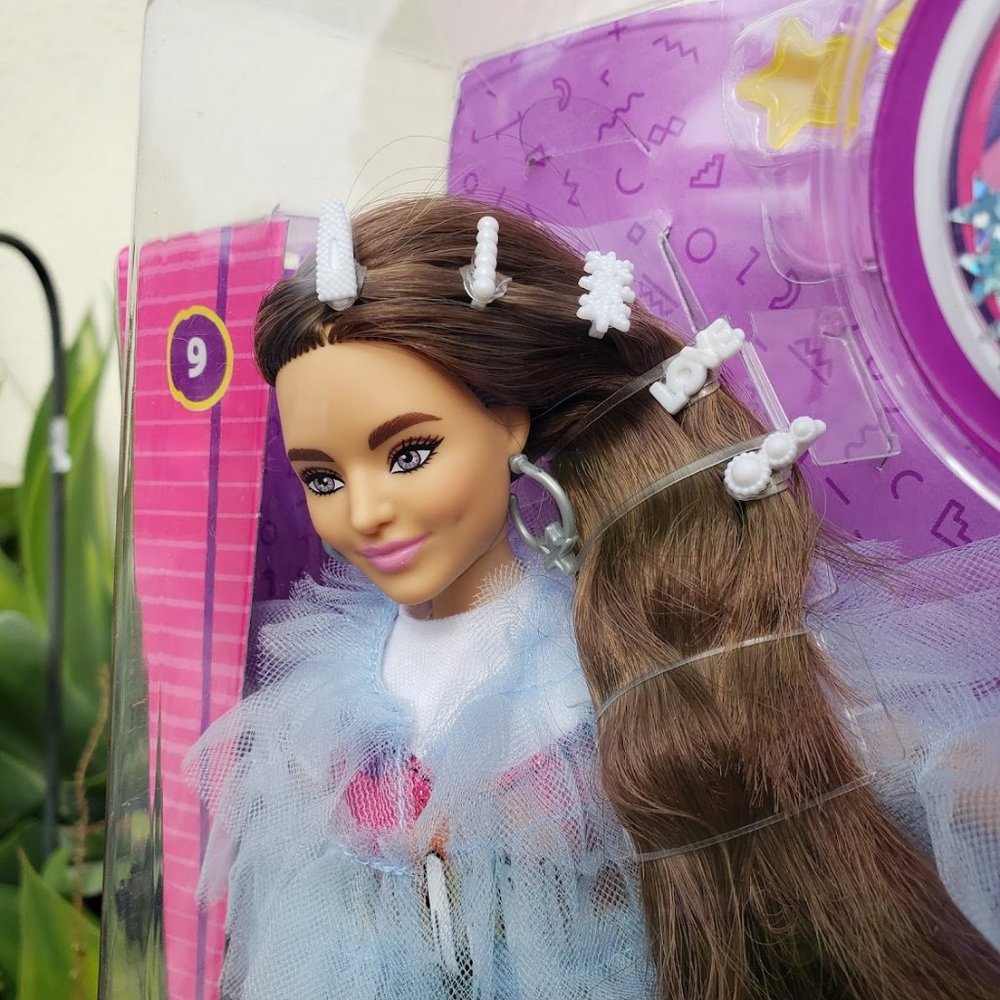 Barbie Doll Easter basket gift - Picture 3 of 16